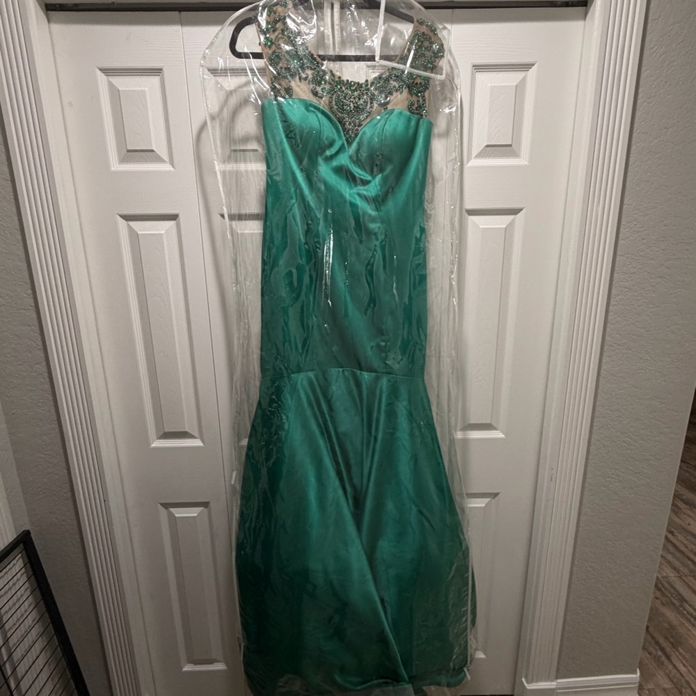 Sherri Hill Green Prom/ Formal Dress size 4
